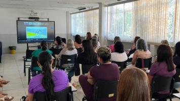 Educadores participam de formação sobre contação de histórias