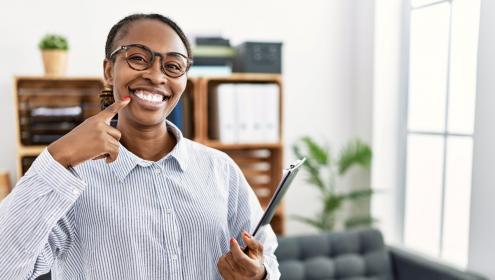 Saiba como se tornar um dentista ou psicólogo voluntário da Fundação Abrinq